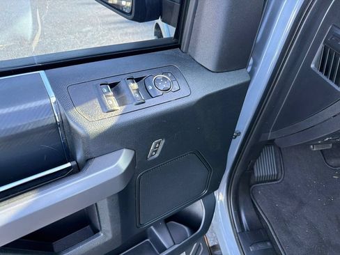 Used 2019 Ford F150 XLT w/ Equipment Group 302A Luxury AWD/4WD image 9
