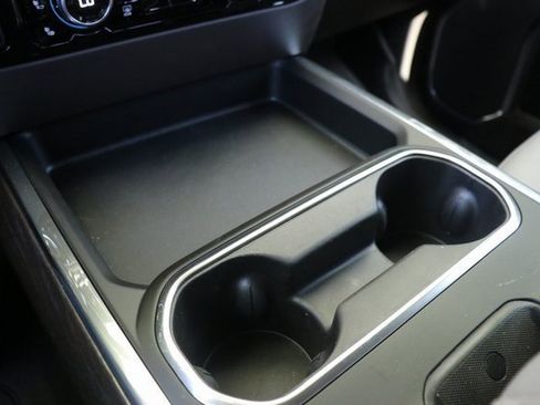 New 2025 GMC Sierra 3500 SLT w/ SLT Premium Package image 31