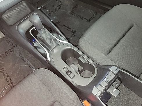 Used 2025 Toyota Corolla LE image 9