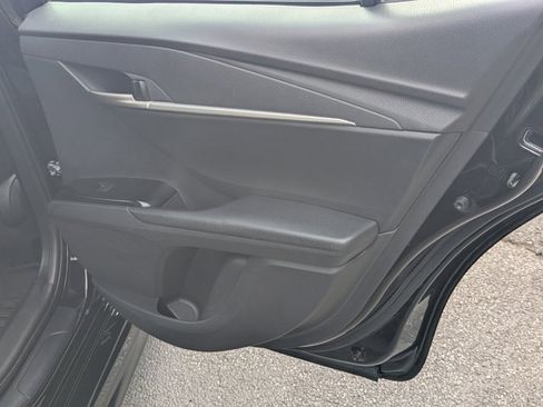 Used 2025 Toyota Camry SE image 15