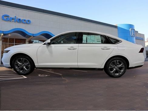 New 2026 Honda Accord EX-L image 2