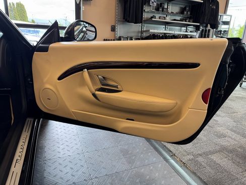 Used 2014 Maserati GranTurismo Convertible image 87