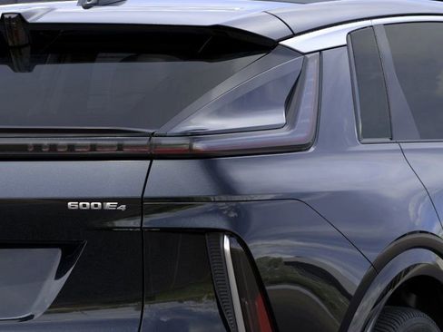 New 2025 Cadillac Lyriq Luxury image 11