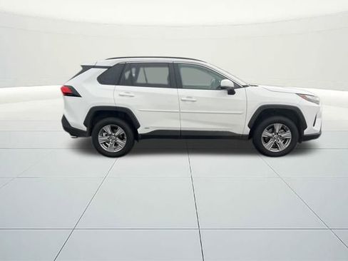 Used 2023 Toyota RAV4 LE image 6