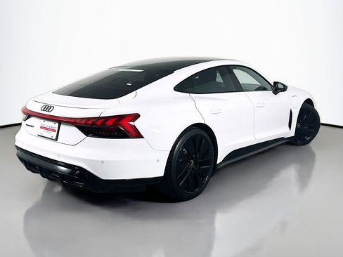 Used 2022 Audi e-tron GT Prestige w/ Prestige Package image 14