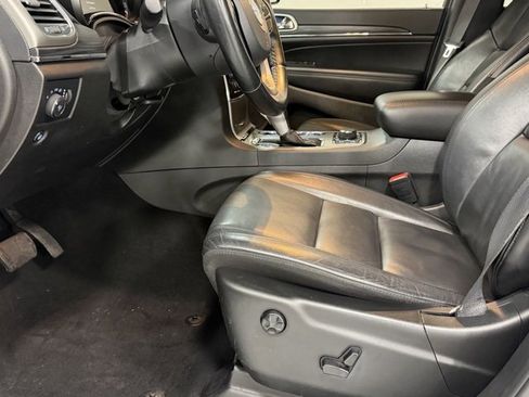 Used 2021 Jeep Grand Cherokee Limited image 11