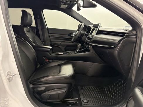 Used 2023 Jeep Compass Altitude w/ Sun and Sound Group image 12