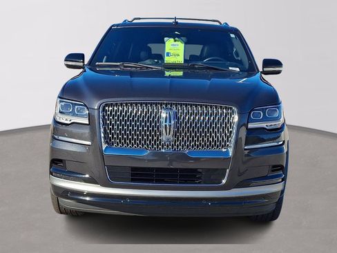 Certified 2023 Lincoln Navigator Reserve image 2