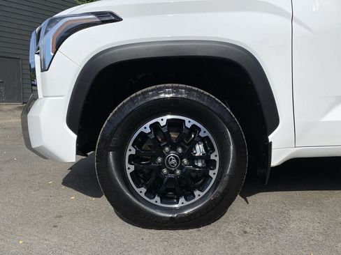 Used 2025 Toyota Tundra SR5 w/ TRD Off-Road Package AWD/4WD image 11
