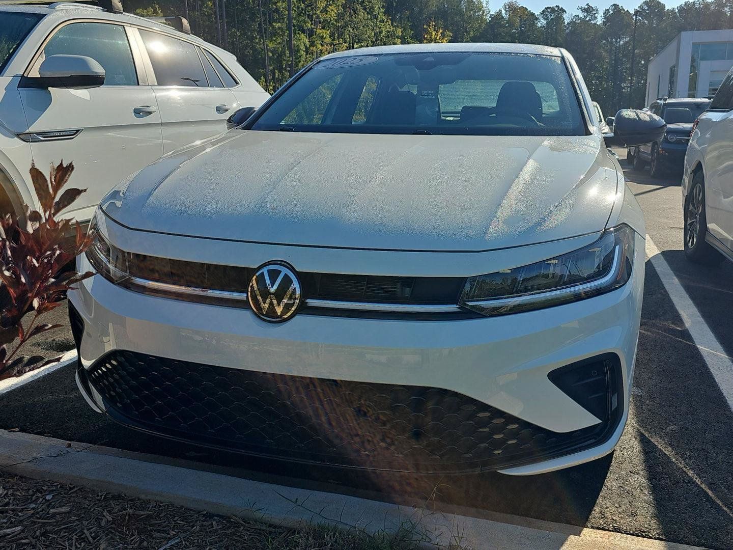 Used 2025 Volkswagen Jetta Sport FWD image 1
