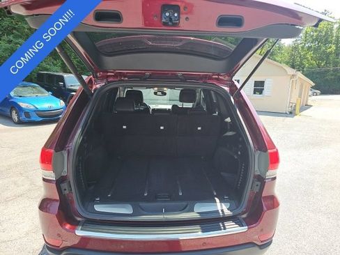 Used 2017 Jeep Grand Cherokee Limited AWD/4WD image 5