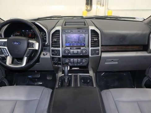 Used 2020 Ford F150 Lariat w/ Equipment Group 501A Mid image 29