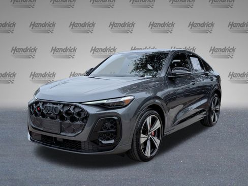 New 2025 Audi SQ5 Prestige image 5
