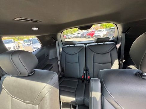 Used 2023 Cadillac XT6 Sport w/ Technology Package AWD/4WD image 43