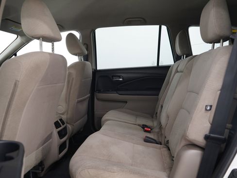 Used 2016 Honda Pilot LX image 19