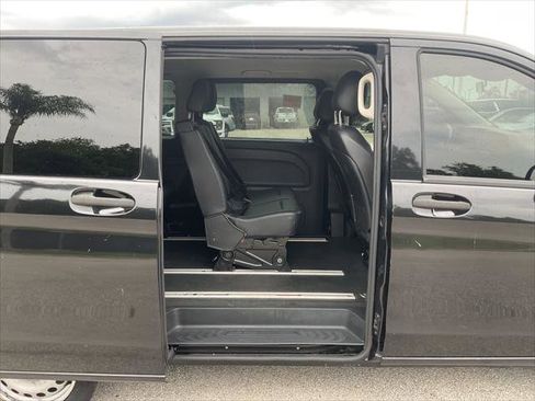 Used 2019 Mercedes-Benz Metris Passenger image 22