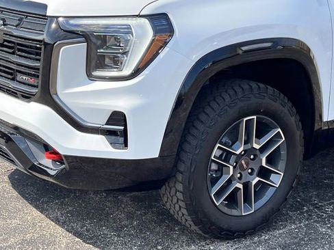 New 2026 GMC Terrain AT4 image 9