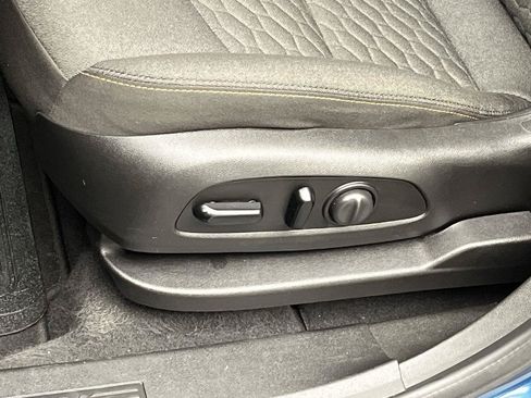 Certified 2020 Chevrolet Equinox LT AWD/4WD image 12