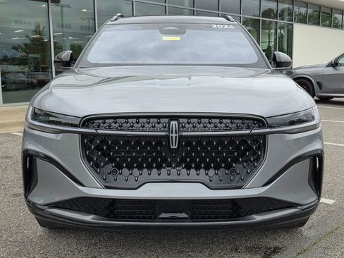 Used 2024 Lincoln Nautilus Reserve w/ Equipment Group 203A AWD/4WD image 5
