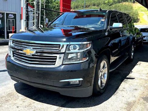 Used 2017 Chevrolet Suburban Premier image 1