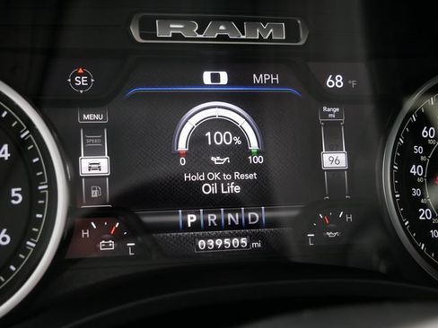 Used 2022 RAM 1500 Laramie w/ Sport Appearance Package AWD/4WD image 31