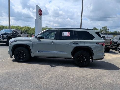 Used 2026 Toyota Sequoia Platinum AWD/4WD image 2