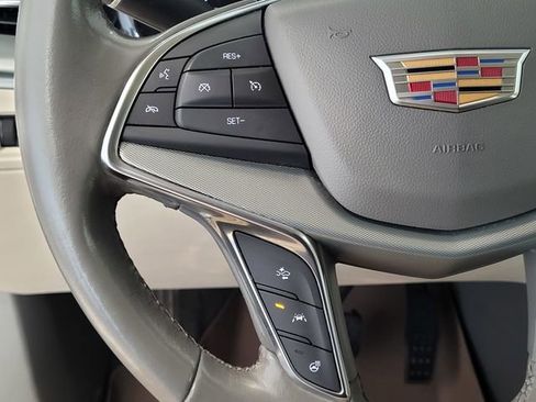 Used 2021 Cadillac XT5 Premium Luxury image 24