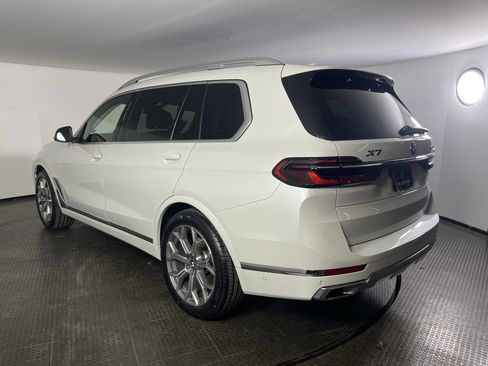 Certified 2024 BMW X7 xDrive40i w/ Executive Package image 6