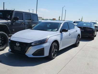 Used 2023 Nissan Altima 2.5 SR w/ SR Premium Package