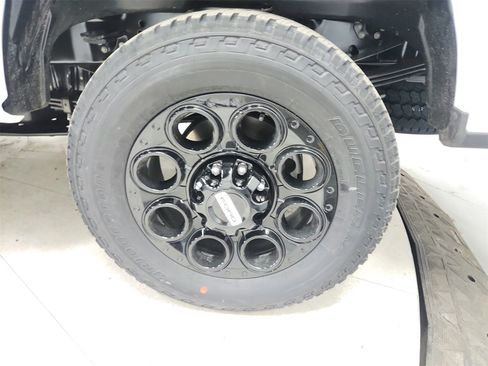 New 2026 Ford F350 Lariat w/ Black Appearance Package image 43