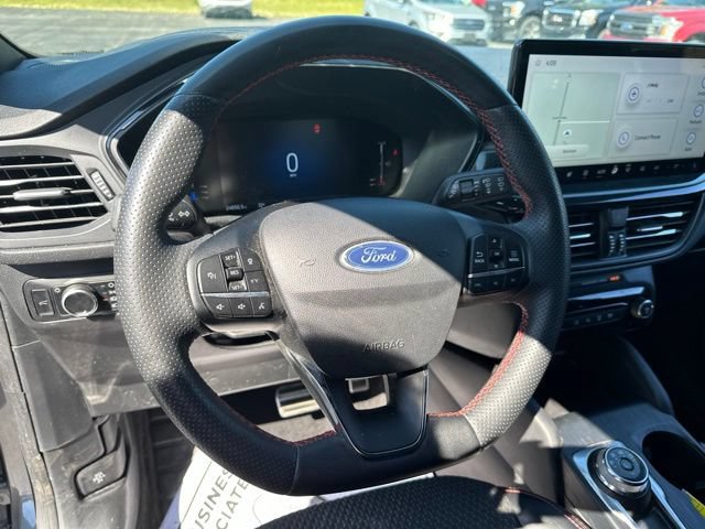 Used 2023 Ford Escape ST-Line w/ Tech Pack #1 AWD/4WD image 14
