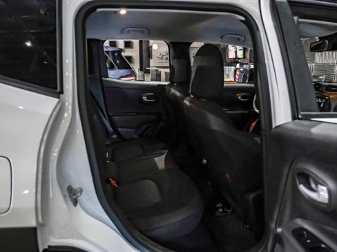 Used 2023 Jeep Renegade Trailhawk AWD/4WD image 33