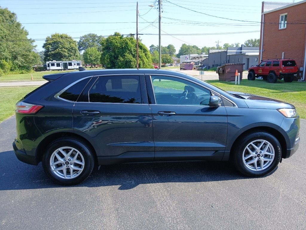 Used 2024 Ford Edge SEL AWD/4WD image 2