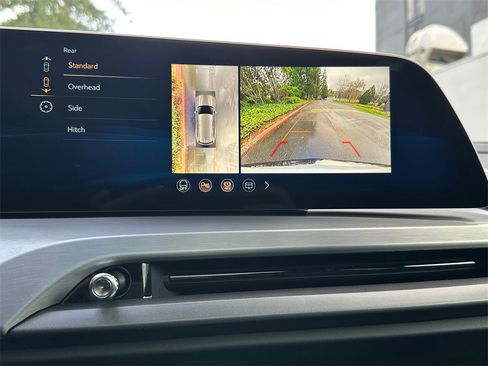 New 2026 Cadillac Vistiq Sport image 27