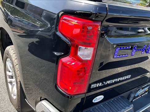 Certified 2021 Chevrolet Silverado 1500 LT RWD image 28
