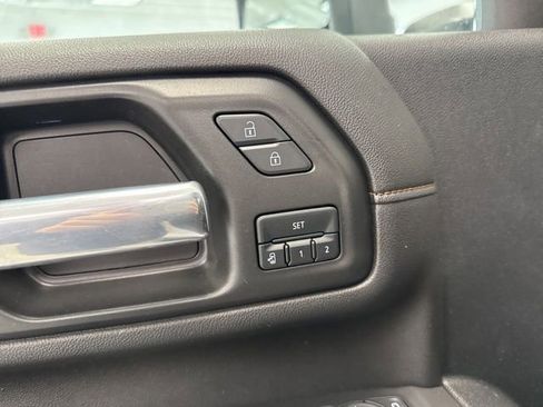 Used 2021 GMC Sierra 2500 AT4 w/ AT4 Premium Plus Package image 18