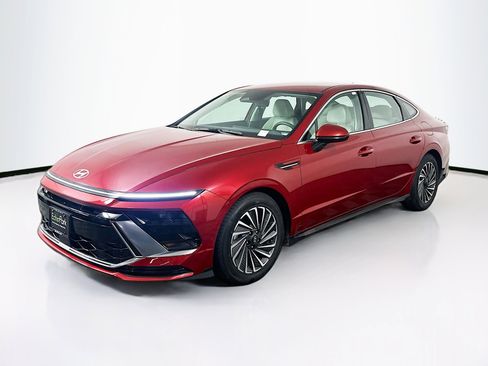 Used 2025 Hyundai Sonata SEL image 3