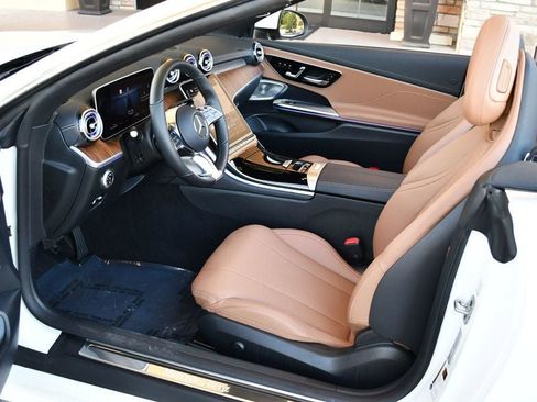 Used 2024 Mercedes-Benz CLE 300 4MATIC Cabriolet image 59