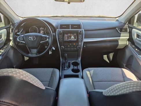 Used 2015 Toyota Camry SE FWD image 16