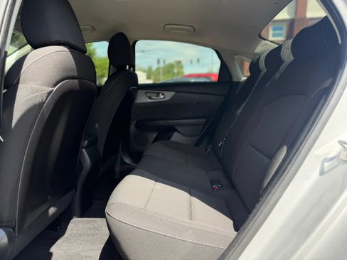 Used 2019 Kia Forte LXS FWD image 30