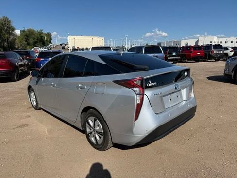 Used 2018 Toyota Prius Two w/ Prius Two Safety Plus Package FWD image 2