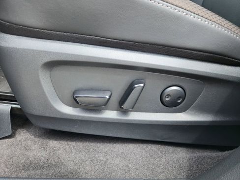 New 2026 Nissan Pathfinder SL FWD image 16