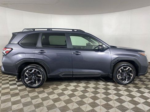 Used 2025 Subaru Forester Limited AWD/4WD image 5