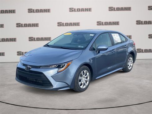 Used 2024 Toyota Corolla LE image 1