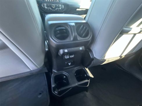 Used 2021 Jeep Gladiator Overland image 15
