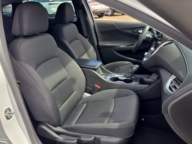 Used 2023 Chevrolet Malibu LS FWD image 16