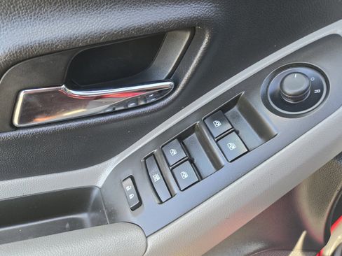 Used 2015 Chevrolet Trax LT w/ LPO, Cargo Package image 22