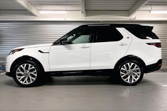 New 2026 Land Rover Discovery Limited Edition AWD/4WD image 3