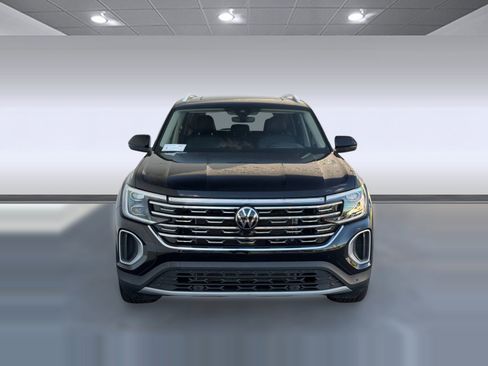Used 2025 Volkswagen Atlas SEL AWD/4WD image 6
