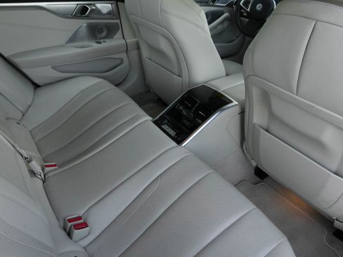 Used 2023 BMW ALPINA B8 xDrive Gran Coupe AWD/4WD image 31